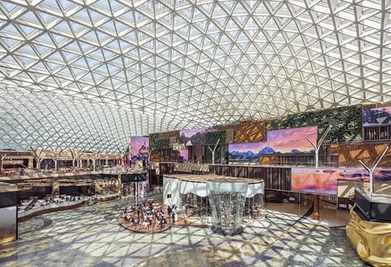 A multi-story LED video wall known as “The Spectacle” delivers awe-inspiring digital storytelling at the heart of MGM Cotai’s public gathering space.-1