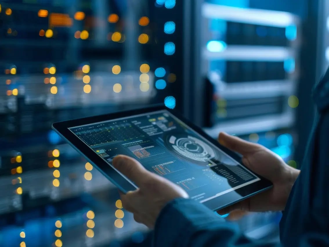 An employee works with Electrosonic remote support to identify and resolve AV issues in a live environment.