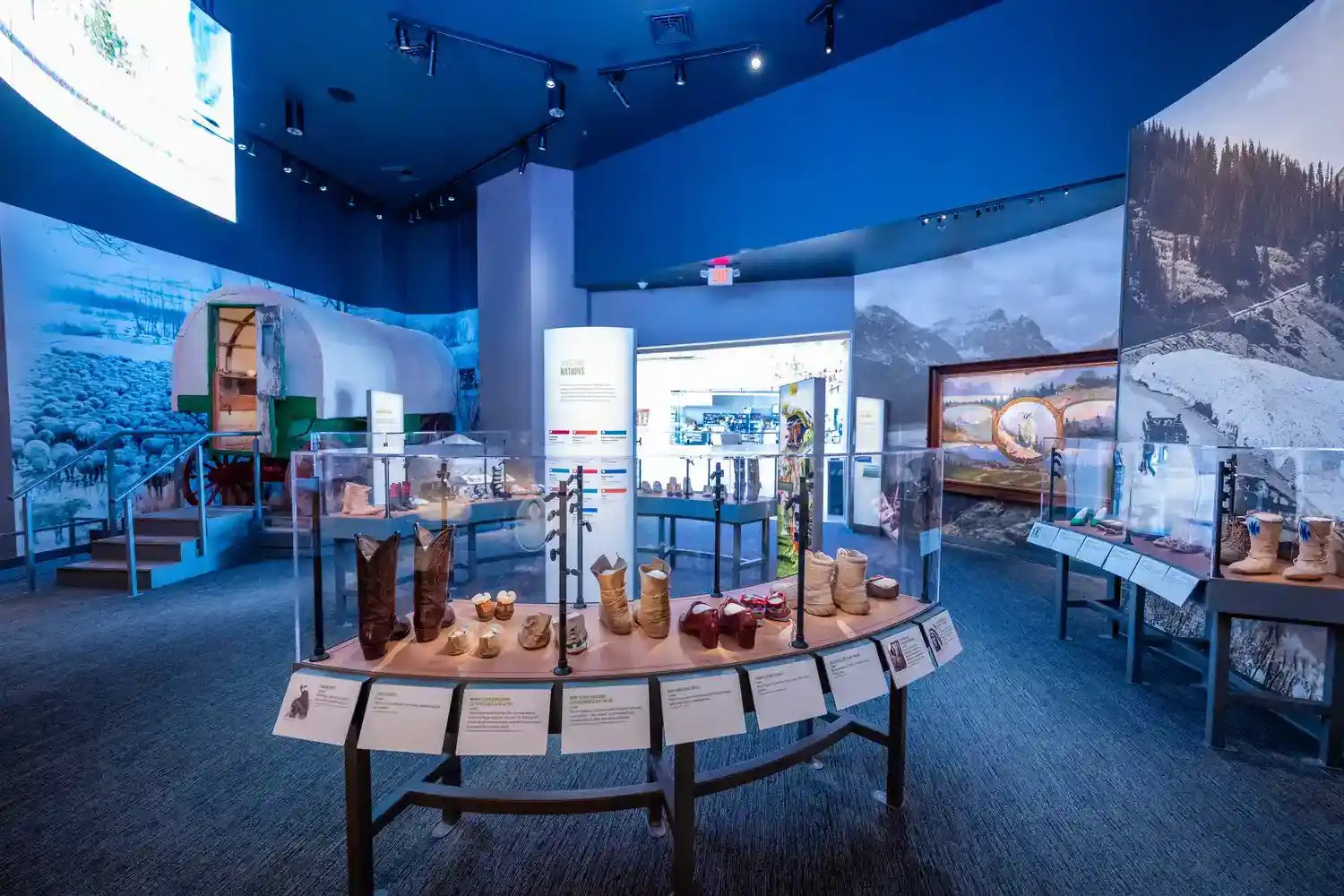 Montana artifacts with LED and projection on walls.