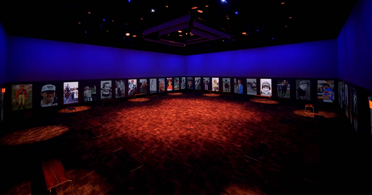 The National Museum of Racing and Hall of Fame features immersive audiovisual installations, including interactive touchscreens, dynamic video walls, and surround sound exhibits that bring the history of horse racing to life. These AV elements enhance the storytelling experience, allowing visitors to engage with legendary moments and figures in the sport through compelling multimedia displays.
