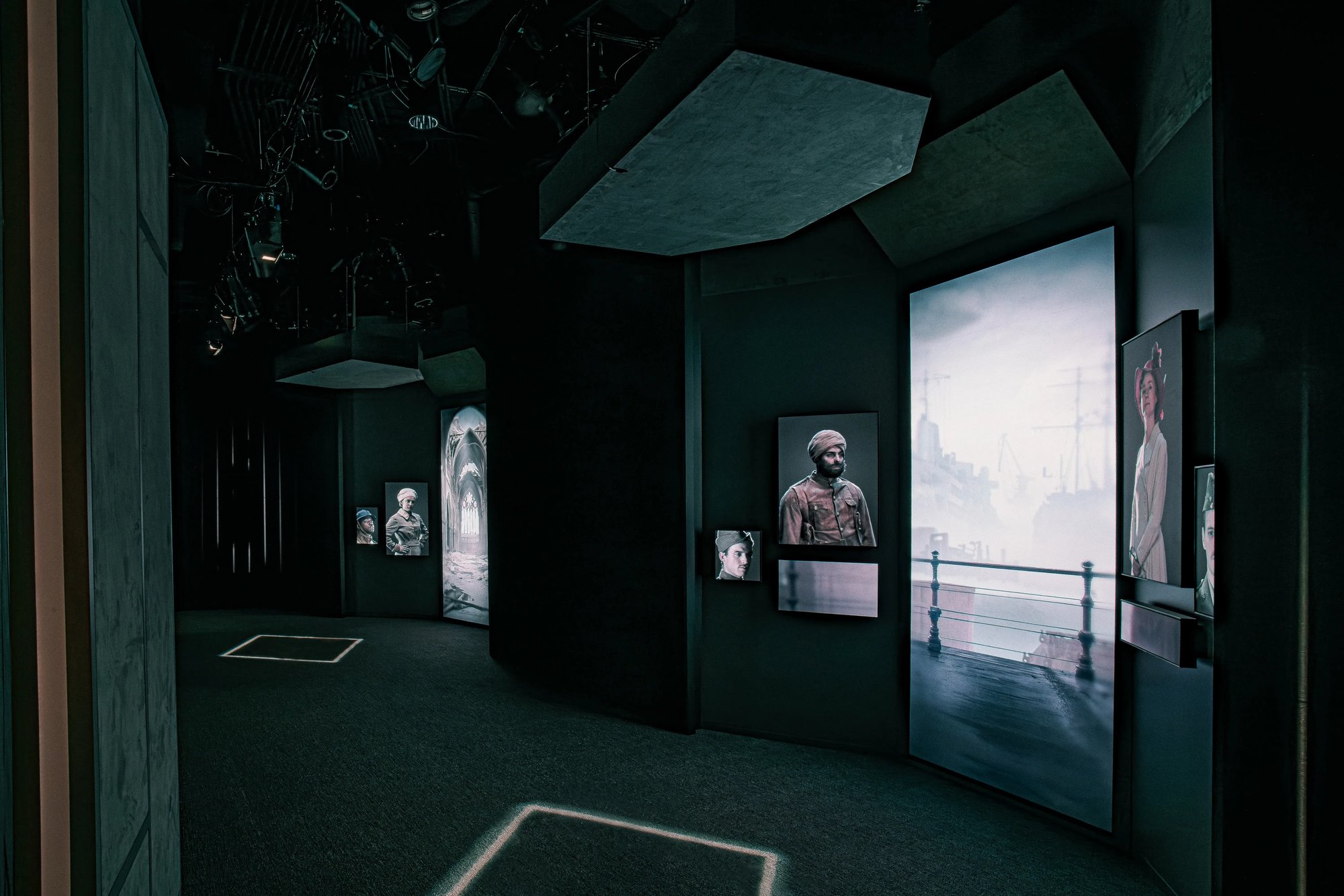 Encounters exhibit side angle with a highlight on the LED walls.