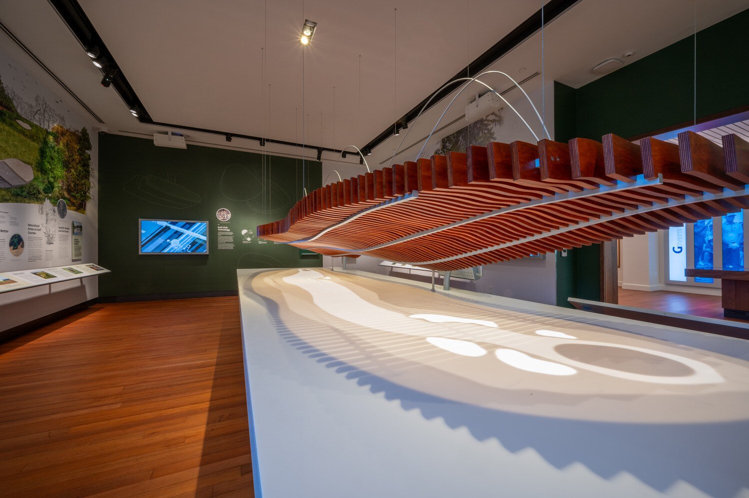 Interactive suspended table in the Science of Golf room